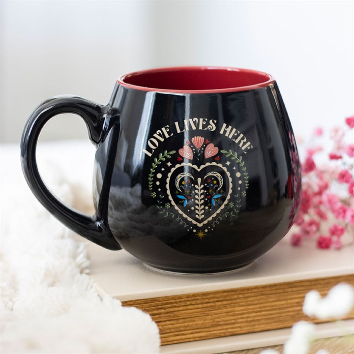 Love Lives Rounded Mug